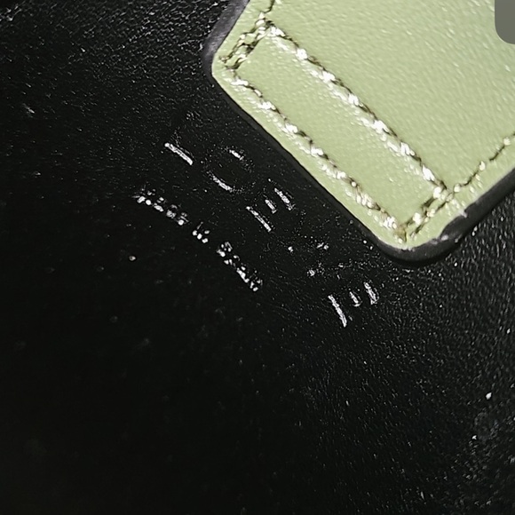 Loewe Elephant Pocket Pouch in leather with strap Crossbody bag - Picture 10 of 12